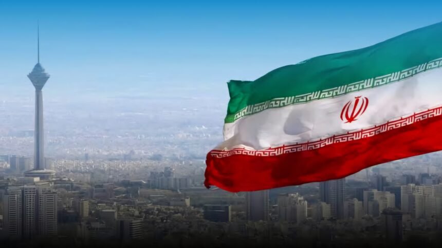 Iran targetkan lonjakan kinjungan dan pendapatan pariwisata dengan membebaskan visa untuk wisatawan Rusia.