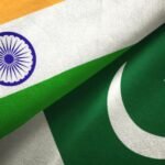 Ilustrasi bendera India dan Pakistan.