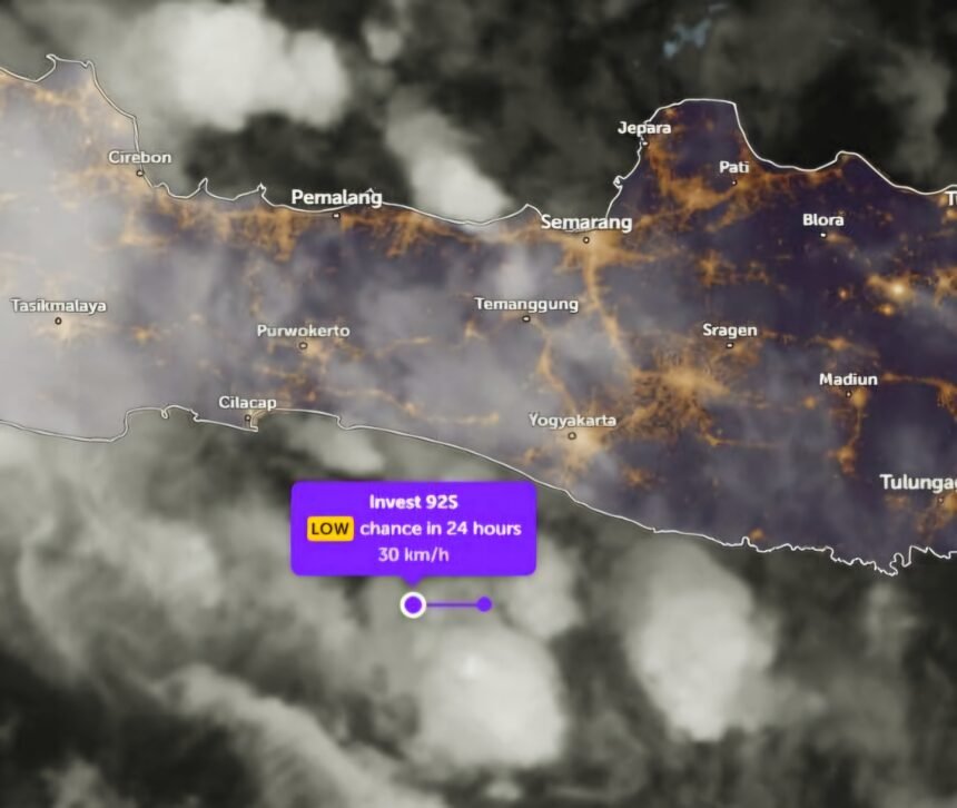 Bibit siklon tropis. (zoom earth/ho)