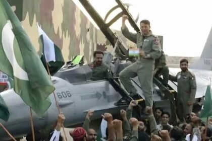 Para pilot Angkatan Udara Pakistan (PAF) berhasil mencapai sasaran, melakukan serangan, dan kembali dengan selamat, Mei 2025. (ss/@Tiju0Prakash/ho/mp)