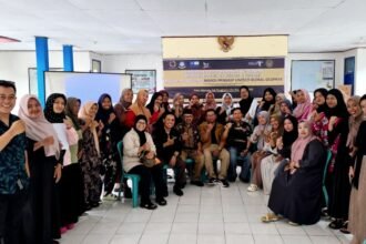 Poltekpar Makassar gerakkan wirausaha warga pulau Sabutung, Kabupaten Pangkep-Sulawesi Selatan, Mei 2025. (dok. poltekpar makassar/ho/mp)