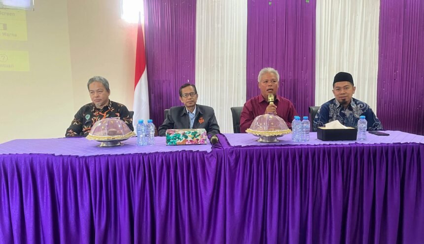 Mantan Wakil Rektor Universitas Ahmad Dahlan Yogyakarta Dr. Muhammad Safar Nasir, memuji perkembangan signifikan UNIMEN dalam lima tahun terakhir.
