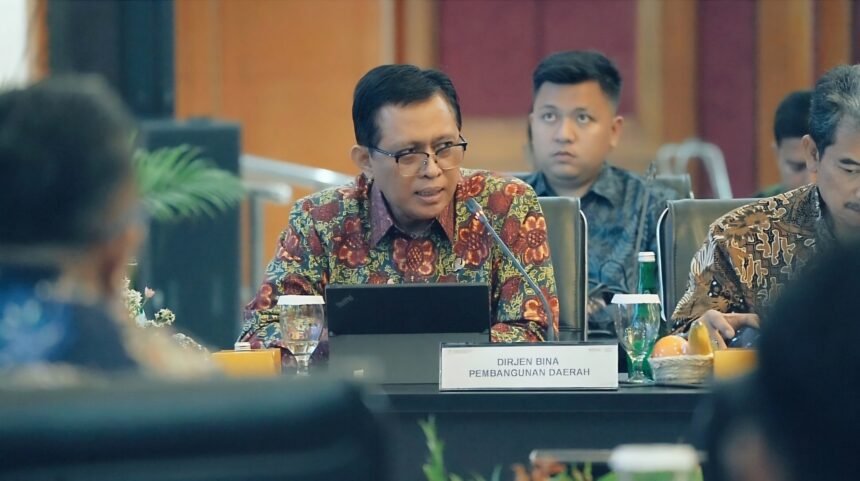 Rapat koordinasi tingkat menteri bahas program Sekolah Rakyat, sebuah inisiatif pendidikan berbasis komunitas yang dijadwalkan mulai berjalan pada 1 April 2025.