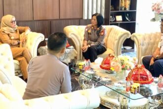 Bupati Barru dan Polisi dalam pertemuan membahas adanya lonjakan kecelakaan lalu lintas, Mei 2025.