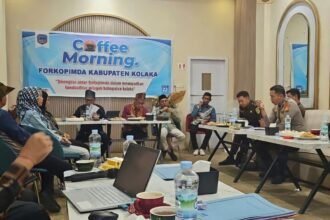 Para pimpinan daerah di Kabupaten Kolaka melakukan pertemuan strategis yang digelar di Coffee Twenty Four, Kamis (22/5/2025).