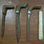 Barang bukti senjata tajam tanpa izin diamankan oleh aparat Kepolisian Resor (Polres) Kolaka, Mei 2025.