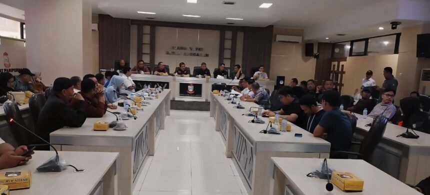 Rapat Dengar Pendapat (RDP) di Kantor DPRD Makassar.
