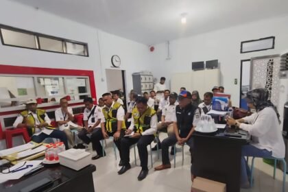 Perusahaan Umum Daerah (Perumda) Parkir Makassar mulai menerapkan sistem kontrak kinerja bagi seluruh pegawainya, (18/6/2025).
