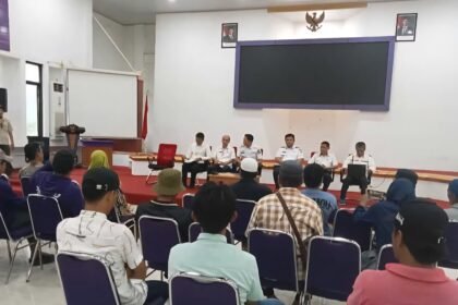 Pertemuan Aliansi Masyarakat Massenrempulu (Ampu) dengan Pemkab Enrekang terkait Hak Guna Usaha (HGU) milik perusahaan negara PTPN XIV, Juni 2025.