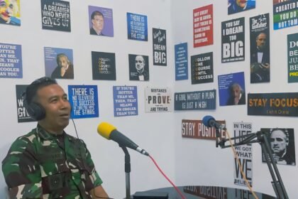Satuan Perhubungan Kodam XIV/Hasanuddin meluncurkan program siaran radio bertajuk Cari Tenar (Carita Tentara Makassar) bekerja sama dengan Radio Al-Ikhwan 101.90 FM Makassar, Juni 2025.