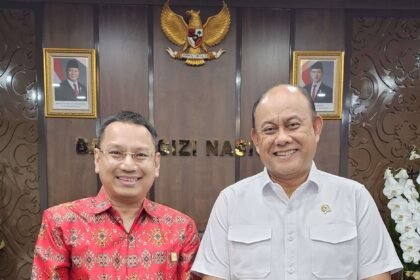 INTI Tangsel (Santo Wirawan/kiri) dan BGN (Prof. Dadan Hindayana/kanan) menjalin kerjasama untuk tingkatkan gizi anak, Juni 2025.