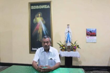 Foto Benyamin, Ketua Lembaga Pembinaan dan Pengembangan Pesta Paduan Suara Gerejani Katolik Daerah (LP3KD) Maros