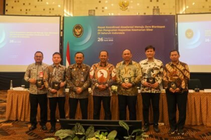 Rapat koordinasi akselerasi menuju zero blankspot dan keamanan siber di seluruh Indonesia.