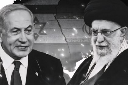 Konflik: Perdana Menteri Israel Benjamin Netanyahu (kiri) versus Pemimpin Tertinggi Iran Ayatollah Ali Khamenei (kanan).