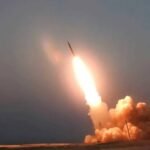 Iran luncurkan serangan rudal ke Israel, (14/6/2025). (tjp/ho/mp)