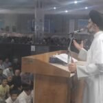 Aksi simbolik yang kuat, Imam Shalat Jumat kota Kashan mengenakan kain kafan dan ratusan warga menghadiri shalat Jumat pada hari yang disebut sebagai "Jumat Kemarahan," (20/6/2025).