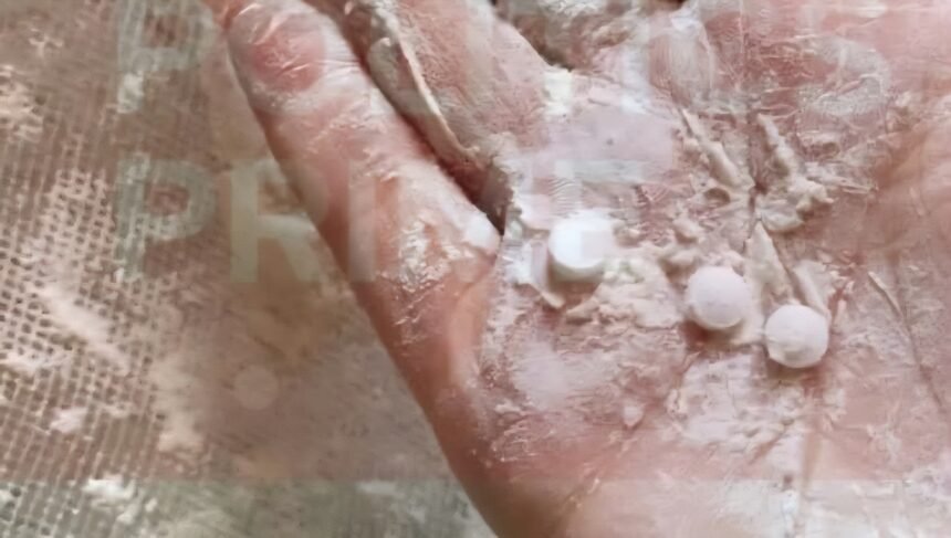Saksi sebut oxycodone diselundupkan dalam tepung terigu bantuan ke Gaza, (28/6/2025). (geopoliticsprime/ho/mp)