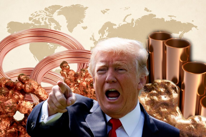 Presiden Amerika Serikat Donald Trump dan tembaga yang kini jadi logam paling strategis di dunia, Juli 2025.