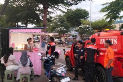 Satreskrim Polres Kolaka menyelidiki dugaan pencurian di sebuah gerai kecil di Jalan Pemuda, Kelurahan Tahoa, Kecamatan Kolaka, Juli 2025.