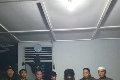 Dua terduga pencuri pada rumah kosong di kompleks perumahan Kolaka telah diamankan, (11/7/2025).