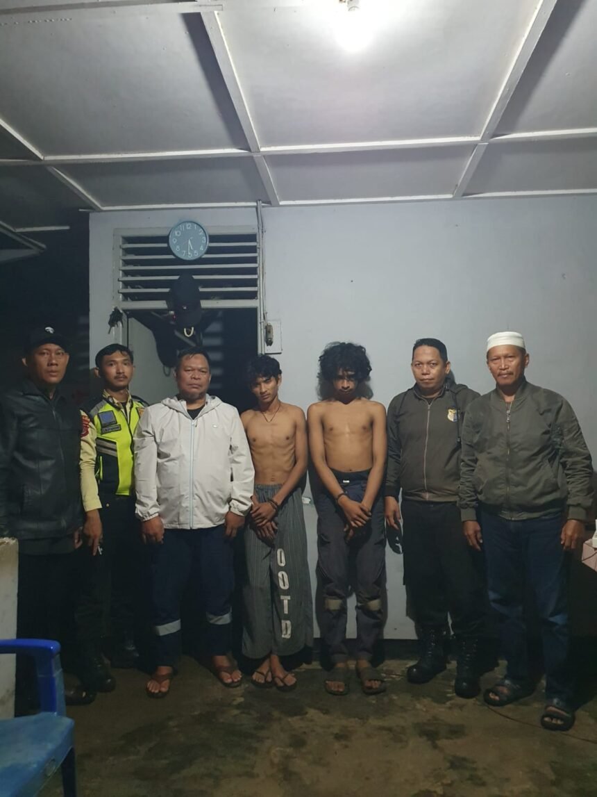 Dua terduga pencuri pada rumah kosong di kompleks perumahan Kolaka telah diamankan, (11/7/2025).
