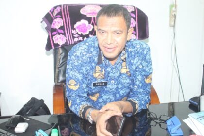 Kepala SMPN 5 Makassar, Firman, S.Pd., M.Pd.