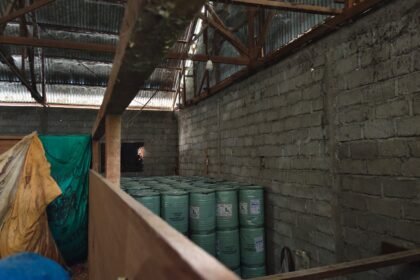 Tampak CN (Sianida) di gudang unit 17 Desa Parbulu, Kecamatan Waelata, Kabupaten Buru, Maluku.