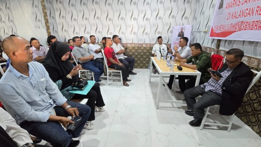 Dewan Pimpinan Daerah (DPD) Warga Peduli Sekitar (Wa Pesek) Kota Medan menggelar diskusi publik terkait aksi geng motor dan tindak kriminalitas remaja, (5/8/2025).