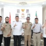 Wali Kota Makassar menerima kunjungan jajaran pengurus Forum Komunikasi Pusat Kegiatan Belajar Masyarakat (PKBM), (5/8/2025).