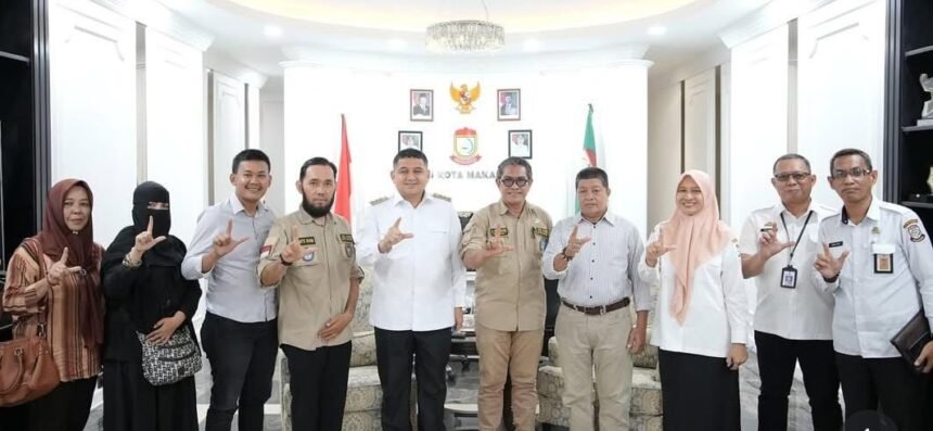 Wali Kota Makassar menerima kunjungan jajaran pengurus Forum Komunikasi Pusat Kegiatan Belajar Masyarakat (PKBM), (5/8/2025).