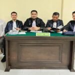Foto: Tim penasihat hukum Tgk H Mawardi Basyah, S.Sos, usai membacakan nota pembelaan (pledoi) di Pengadilan Negeri Meulaboh, Senin (11/8/2025). Mereka meminta majelis hakim membebaskan terdakwa dari seluruh dakwaan karena dinilai tidak terbukti secara sah dan meyakinkan.