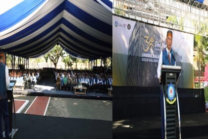 Direktur Poltekpar Makassar, Dr. Herry Rachmat Widjaja, MM.Par., CHE, menyampaikan sambutan pada puncak Dies Natalis ke-34 di Lapangan Gedung Rektorat, Kamis (18/9/2025).