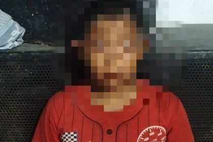 Seorang anak berusia 10 tahun di Kabupaten Gowa menjadi korban penganiayaan setelah berbelanja di warung dengan uang kertas yang robek. Kasus ini telah dilaporkan ke Polres Gowa dan kini dalam penyelidikan.