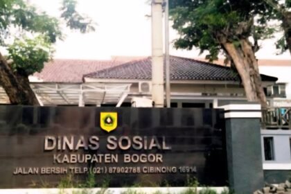 Kantor Dinas Sosial Kabupaten Bogor di Cibinong. Anggaran belanja makan minum dan pemeliharaan gedung yang tercatat miliaran rupiah menuai sorotan publik.