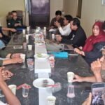 Pengurus SMSI Sulawesi Selatan saat menggelar Pra Raker di Sekretariat SMSI Sulsel, Makassar, Senin (22/9/2025).