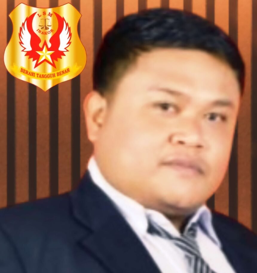 Direktur Investigasi DPW LSM INAKOR Sulsel, Asywar, saat menyampaikan kritik atas dugaan pelanggaran hukum dalam kasus sanksi Sekdes Nagauleng, Bone.