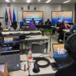 Suasana konferensi pers Run Tourism 2025 di Politeknik Pariwisata Makassar, Selasa (16/9/2025). Event lari tahunan ini akan digelar pada 21 September dengan rute melintasi empat destinasi wisata pantai di Makassar.