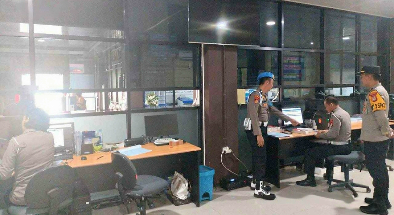 Provos Polres Gowa Cek Kedisiplinan Anggota dan Kondisi Tahanan 2 1005451125.jpg 1