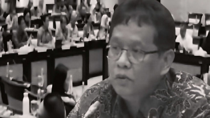 Menkeu Purbaya Yudhi Sadewa saat rapat dengan Komisi XI DPR RI, Kamis (11/9/2025), mengingatkan pentingnya peran sektor swasta dalam menjaga keseimbangan ekonomi nasional. (tv parlemen/ho/mp)