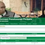 Sidang perdana kasus penganiayaan dengan terdakwa Rusdianto alias Ferry terhadap Tanty Rudjito di PN Makassar, Senin (6/10/2025), batal digelar meski terjadwal sejak pukul 09.00 WITA. Hingga pukul 17.00 WITA hakim belum hadir, memperlihatkan kembali buramnya disiplin dan transparansi penegakan hukum di Makassar, Sulawesi Selatan.