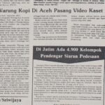 Warung Kopi dan Evolusi “Gratisan”: Dari Video Kaset ke WiFi 4 Warung kopi selalu tahu cara menarik hati pelanggan. Harian Berita Yudha edisi 15 September 1983 mencatat fenomena ini: warung-warung kopi di sekitar kota Banda Aceh ramai memasang pemutar video kaset yang menayangkan film-film populer bagi para tamu mereka.