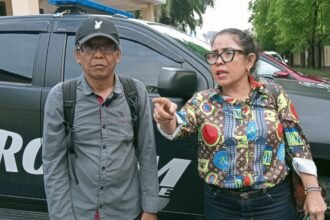 Kuasa hukum Ishak Hamzah melaporkan oknum polisi ke Propam Polda Sulsel, soroti dugaan ketidakprofesionalan penanganan kasus, (6/10/2025).