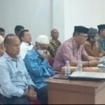 Sejumlah ahli waris tanah adat Maiwa menghadiri rapat dengar pendapat bersama DPRD Kabupaten Enrekang, Kamis (9/10/2025). Mereka menuntut kejelasan status lahan warisan yang telah puluhan tahun dikontrakkan dan kini masih dikuasai pihak lain.