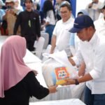 Paket sembako dalam program Pasar Murah Mandiri di Pelataran Balla Lompoa, Gowa, Jumat (10/10/2025). Kegiatan ini menjadi bagian dari perayaan HUT ke-27 Bank Mandiri bertema Sinergi Majukan Negeri.
