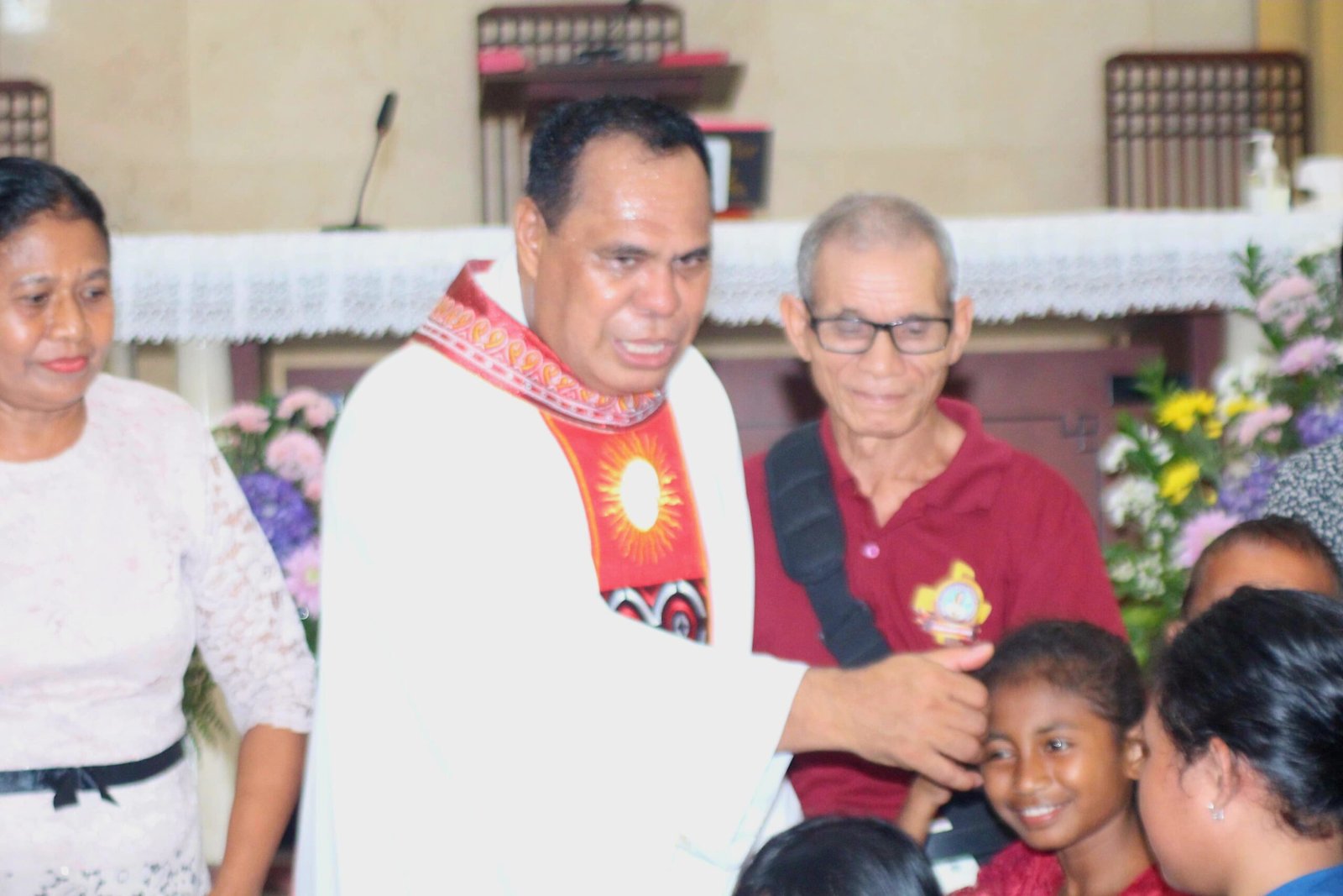 Tongkat Pelayanan Beralih: Pastor Semuel Sirampun Pimpin Paroki Maria Rosa Mystica Sudiang 4 IMG 20251013 WA0062 scaled