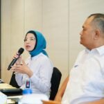 Kepala Biro Hukum dan Humas BGN, Khairul Hidayati saat menjadi pembicara Forum Group Discussion (FGD) 10 Strategi Komunikasi Publik Direktif Presiden yang digelar di Jakarta, Senin (13/10/2025).