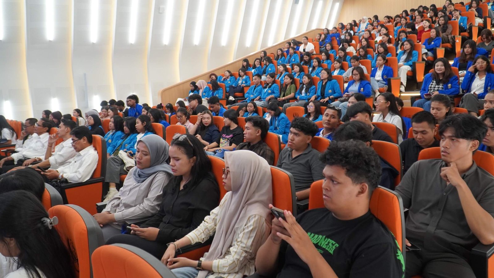 Menakar Propaganda Digital dari Selatan Dunia: Kolaborasi Warmadewa dan University of Zagreb Bahas AI dan Media 3 IMG 20251014 WA0642