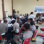 Personel Polres Gowa bersama tim Itwasda Polda Sulsel saat pelaksanaan Audit Kinerja Tahap II Tahun Anggaran 2025 di Aula Rewako Polres Gowa, Rabu (15/10/2025). (hms polres gowa/ho/mp)
