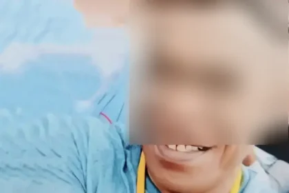 Eks Kades di Buru Diduga Jadi Calo Tes TNI AU dan "Kabur" dari Panggilan Polisi 22 AS, mantan Kepala Desa Lala di Kabupaten Buru, diduga terlibat kasus calo penerimaan TNI AU dan mangkir dari panggilan penyidik Polres Buru. Polisi masih mendalami laporan masyarakat atas dugaan penipuan senilai Rp150 juta.