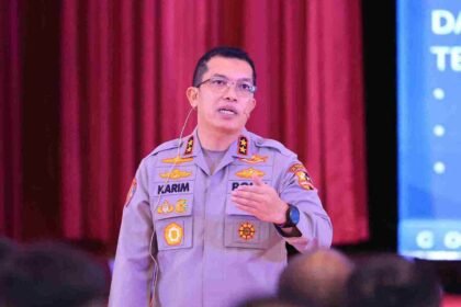 Kadiv Propam Polri Irjen Pol Abdul Karim saat memaparkan inovasi layanan digital aduan masyarakat “Scan – Lapor – Beres!” sebagai bagian dari transformasi pengawasan publik Polri.